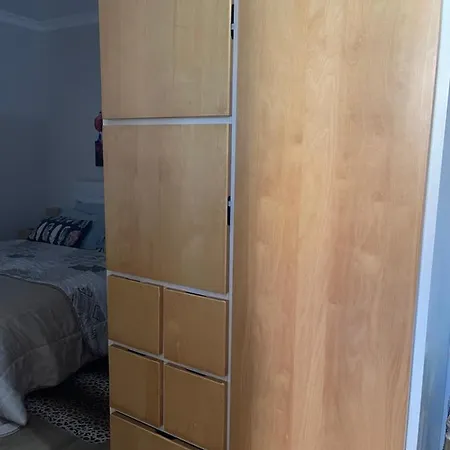 Apartment A T Leoni