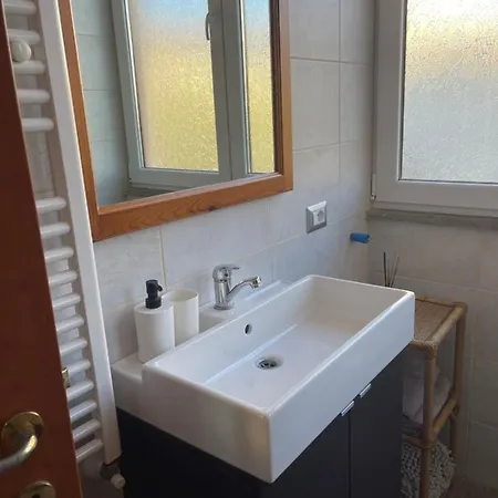 A T Leoni Apartment Fiumicino